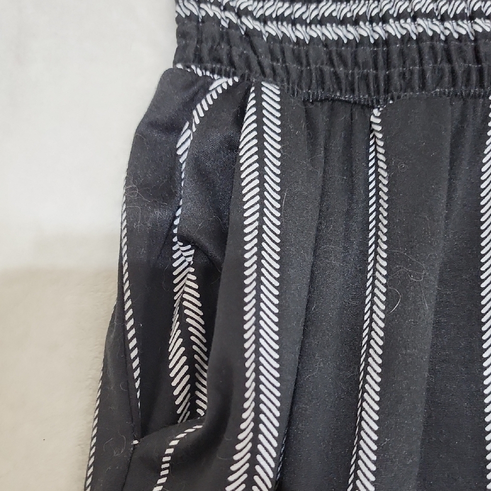 Fashion Nova Black and White Striped Alexandria Jumpsuit M - Picture 7 of 8